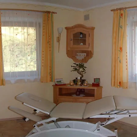 Niederhof شقة لانا